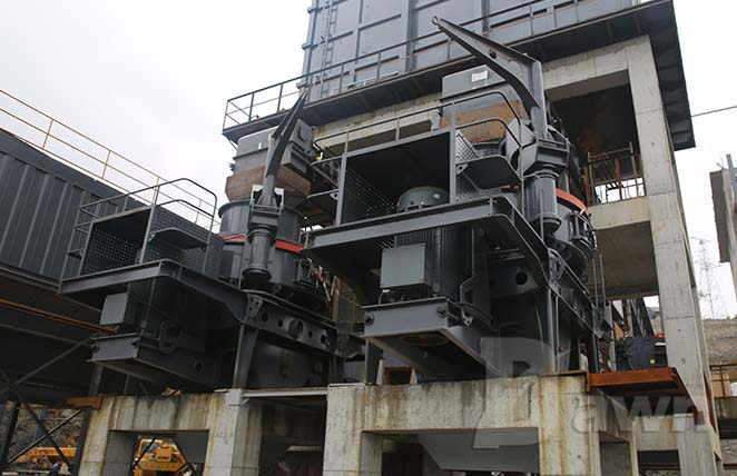 How do a gyratory crusher work?